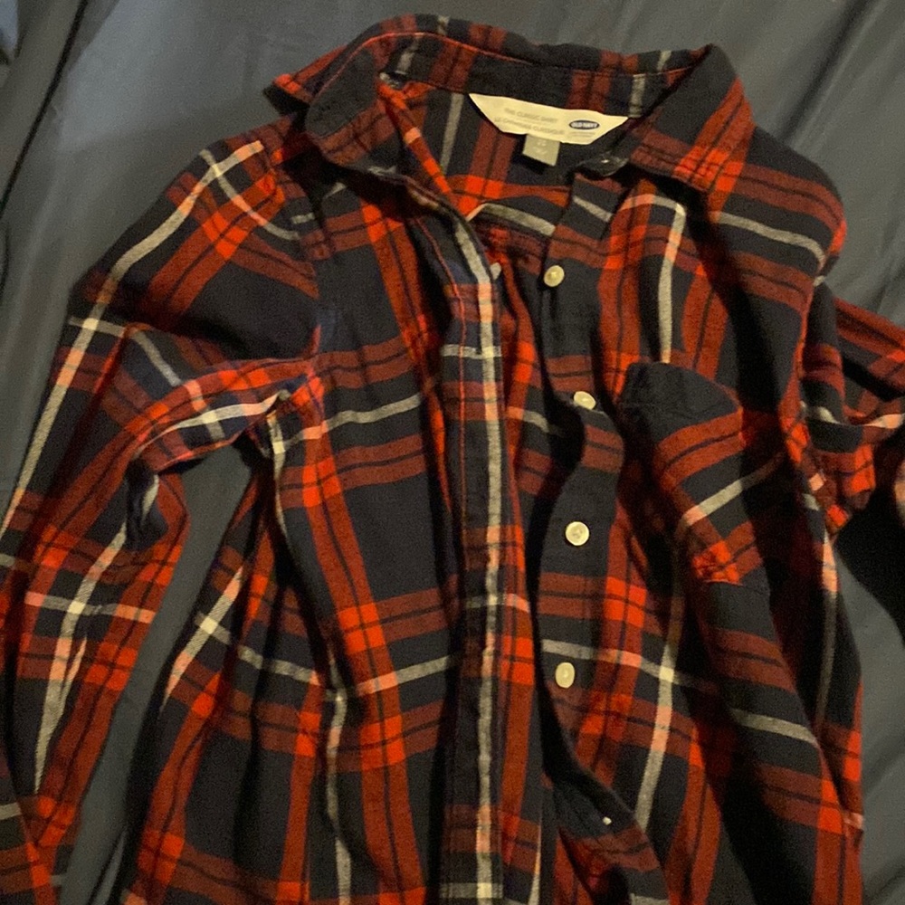 old navy red white and blue flannel xs but i fit it until i was a size 4